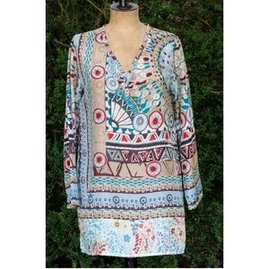 Johnny Was Pure Silk V-Neck Top Tunic Sz Small Vibrant Artsy Print Tribal Resort